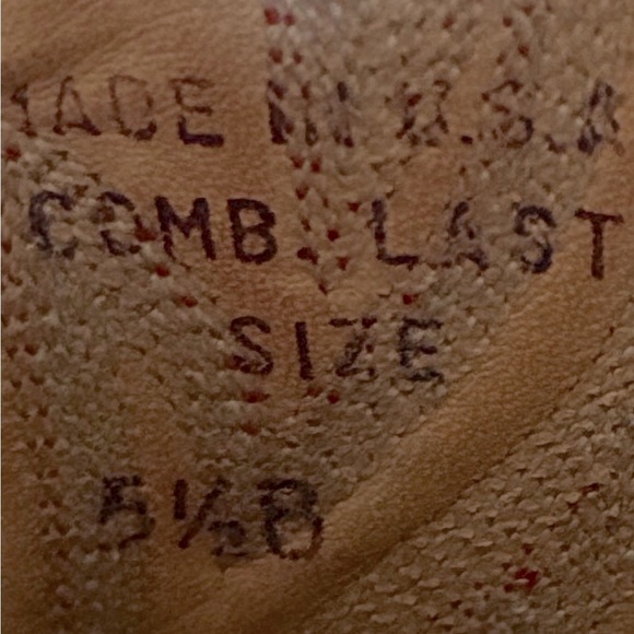 Justin Boots Red and Black Heeled Boots - Picture 10 of 16